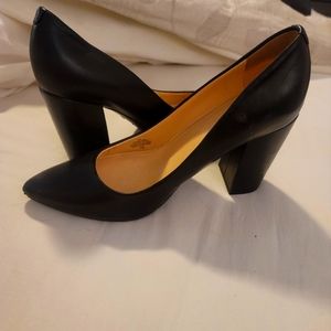 Nine West Heel